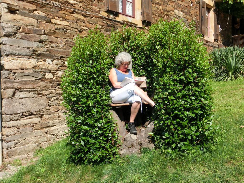 Domaine La Libaudie Hotell La Bastide-Solages Exteriör bild